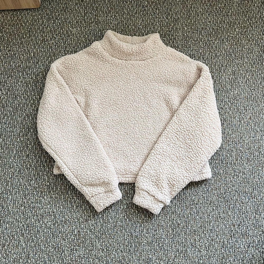 Teddy Pullover Crewneck